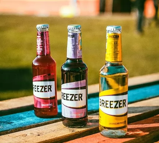 Breezer (Orange, Strawberry)