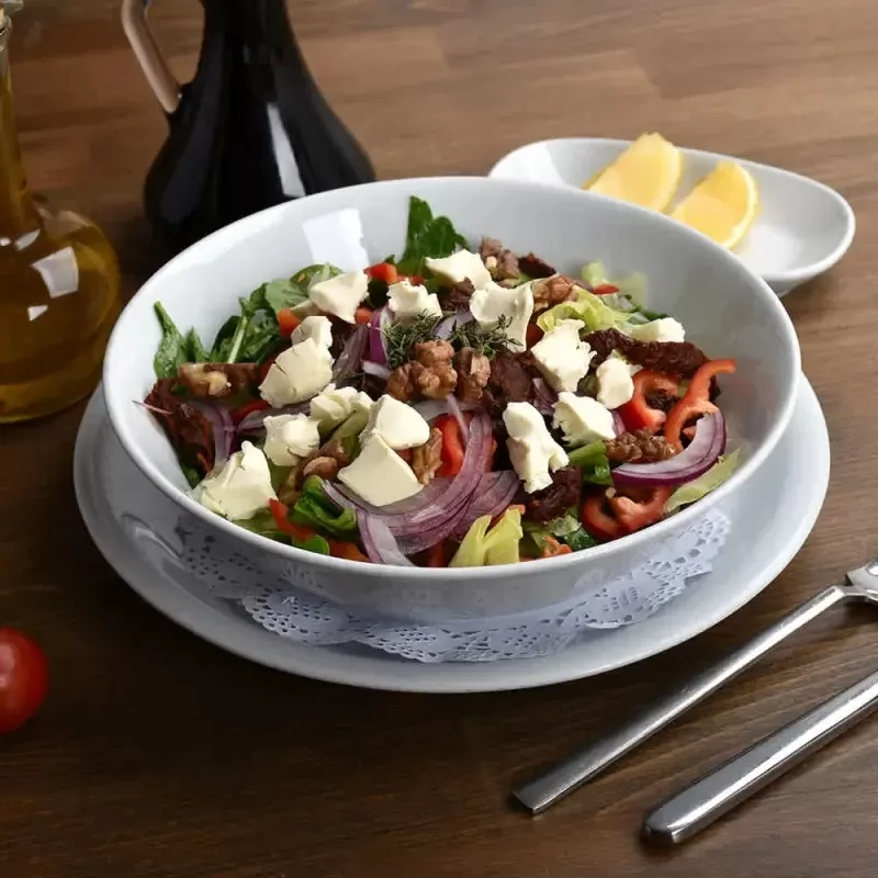 Keçi Peynirli Salata